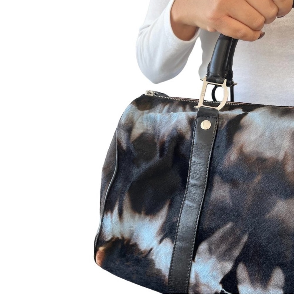 Christian Dior Vintage Logo Traveling Bag Tie Dye Black
Blue Calf Hair [102923] - Picture 2 of 15